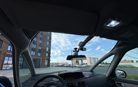 Citroen C4 Picasso II рестайлинг, 2010 год, 320 000 рублей, 19 фотография
