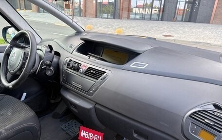 Citroen C4 Picasso II рестайлинг, 2010 год, 320 000 рублей, 15 фотография