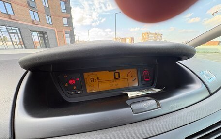 Citroen C4 Picasso II рестайлинг, 2010 год, 320 000 рублей, 24 фотография