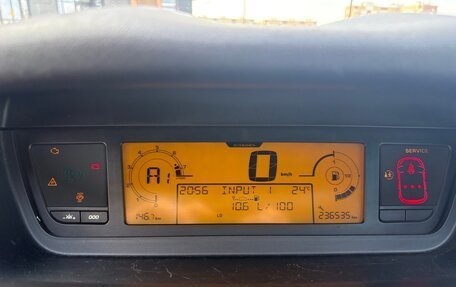 Citroen C4 Picasso II рестайлинг, 2010 год, 320 000 рублей, 25 фотография