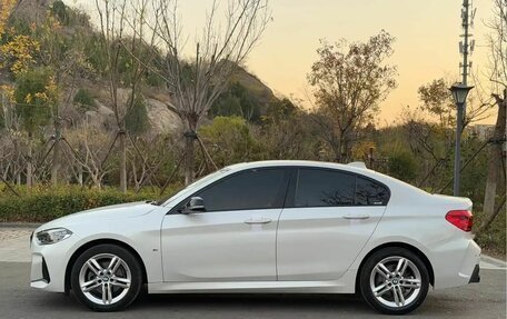 BMW 1 серия, 2022 год, 1 910 000 рублей, 7 фотография