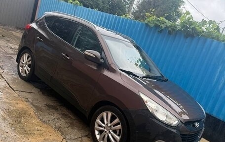 Hyundai ix35 I рестайлинг, 2011 год, 1 000 000 рублей, 4 фотография