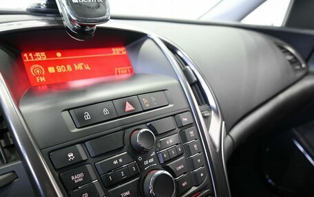Opel Astra J, 2011 год, 639 900 рублей, 17 фотография