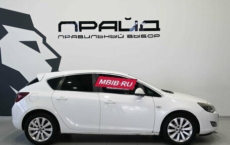 Opel Astra J, 2011 год, 639 900 рублей, 7 фотография