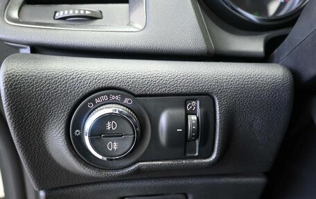 Opel Astra J, 2011 год, 639 900 рублей, 19 фотография