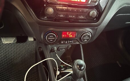 KIA Rio III рестайлинг, 2011 год, 600 000 рублей, 15 фотография