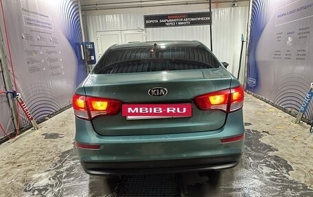 KIA Rio III рестайлинг, 2011 год, 600 000 рублей, 22 фотография
