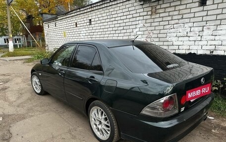 Lexus IS II рестайлинг 2, 1999 год, 900 000 рублей, 3 фотография