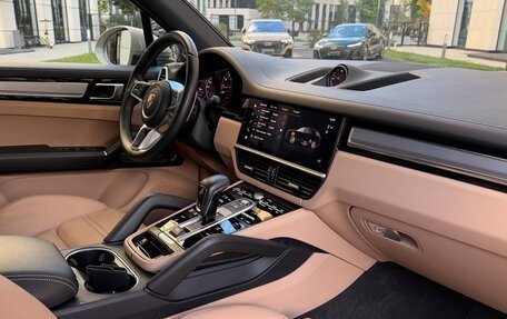 Porsche Cayenne III, 2023 год, 10 900 000 рублей, 6 фотография