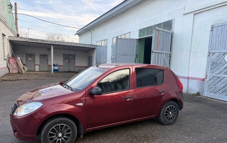 Renault Sandero I, 2014 год, 600 000 рублей, 2 фотография