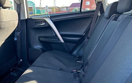 Toyota RAV4, 2015 год, 1 650 000 рублей, 11 фотография
