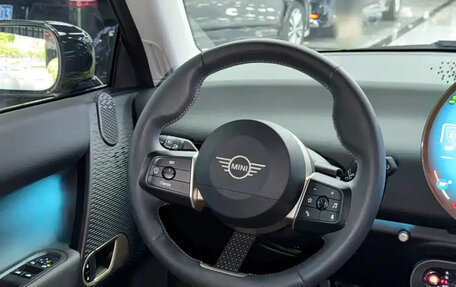 MINI Hatch, 2024 год, 3 550 000 рублей, 11 фотография