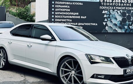 Skoda Superb III рестайлинг, 2016 год, 2 580 000 рублей, 2 фотография