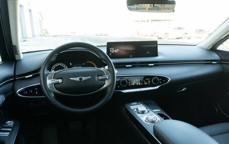 Genesis GV70, 2021 год, 5 580 000 рублей, 3 фотография
