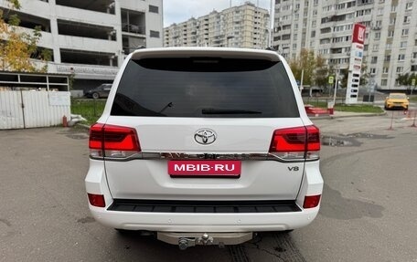 Toyota Land Cruiser 200, 2015 год, 6 000 000 рублей, 4 фотография