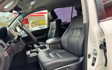 Toyota Land Cruiser 200, 2015 год, 6 000 000 рублей, 10 фотография