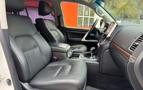 Toyota Land Cruiser 200, 2015 год, 6 000 000 рублей, 16 фотография