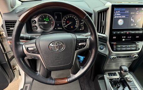 Toyota Land Cruiser 200, 2015 год, 6 000 000 рублей, 18 фотография