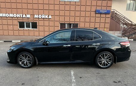 Toyota Camry, 2023 год, 3 700 000 рублей, 1 фотография