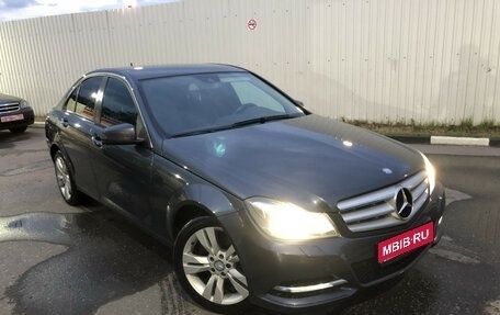 Mercedes-Benz C-Класс, 2012 год, 850 000 рублей, 1 фотография