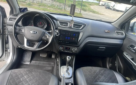 KIA Rio III рестайлинг, 2013 год, 680 000 рублей, 2 фотография