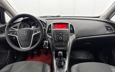 Opel Astra J, 2011 год, 790 000 рублей, 9 фотография