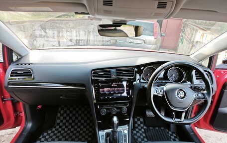 Volkswagen Golf VII рестайлинг, 2017 год, 1 590 000 рублей, 11 фотография