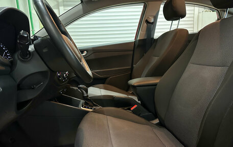 Hyundai Solaris II рестайлинг, 2021 год, 1 435 000 рублей, 8 фотография