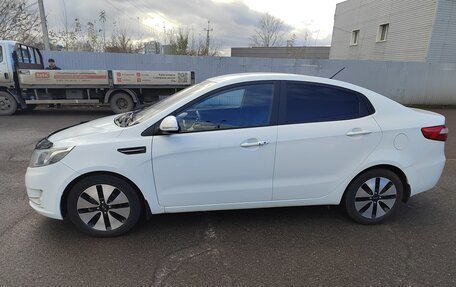 KIA Rio III рестайлинг, 2013 год, 950 000 рублей, 2 фотография