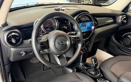 MINI Hatch, 2022 год, 2 690 000 рублей, 6 фотография