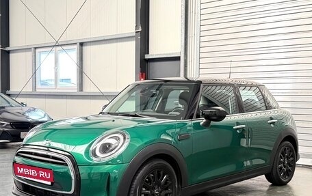 MINI Hatch, 2023 год, 2 020 000 рублей, 2 фотография