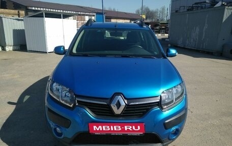 Renault Sandero II рестайлинг, 2016 год, 930 000 рублей, 3 фотография