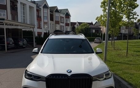 BMW X7, 2020 год, 7 600 000 рублей, 2 фотография