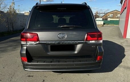 Toyota Land Cruiser 200, 2020 год, 7 500 000 рублей, 4 фотография