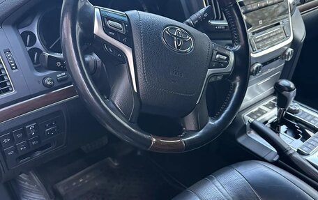 Toyota Land Cruiser 200, 2020 год, 7 500 000 рублей, 7 фотография