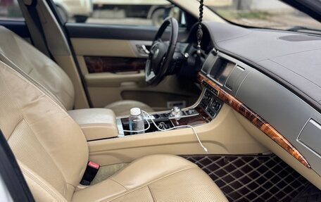 Jaguar XF I рестайлинг, 2011 год, 1 450 000 рублей, 13 фотография