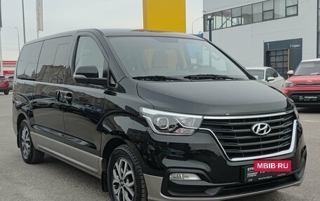 Hyundai H-1 II рестайлинг, 2021 год, 3 240 000 рублей, 7 фотография