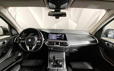 BMW X5, 2018 год, 5 890 000 рублей, 11 фотография
