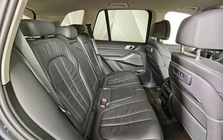 BMW X5, 2018 год, 5 890 000 рублей, 14 фотография