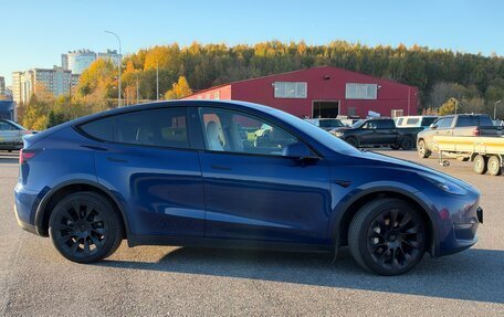 Tesla Model Y I, 2021 год, 4 100 000 рублей, 3 фотография