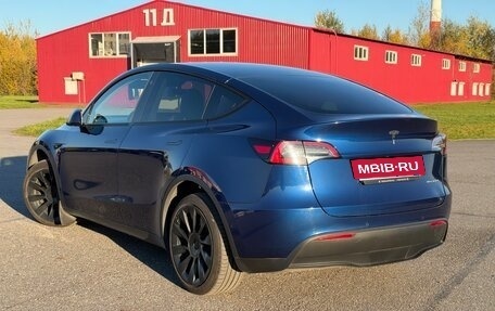 Tesla Model Y I, 2021 год, 4 100 000 рублей, 6 фотография
