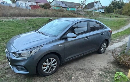 Hyundai Solaris II рестайлинг, 2017 год, 1 250 000 рублей, 3 фотография
