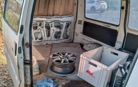 Mazda Bongo IV, 2002 год, 120 000 рублей, 8 фотография