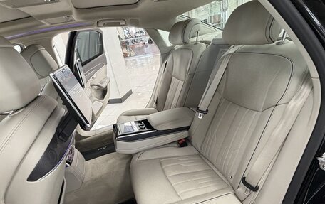 Audi A8, 2018 год, 5 700 000 рублей, 24 фотография