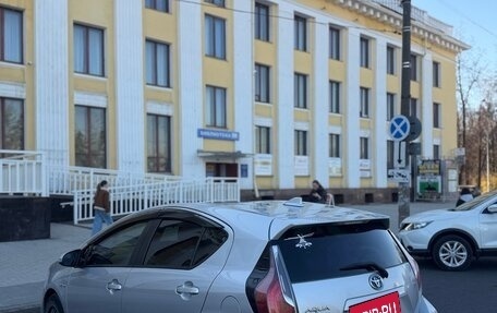 Toyota Aqua I, 2017 год, 1 050 000 рублей, 5 фотография