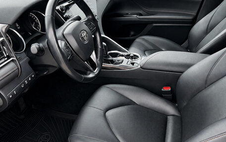 Toyota Camry, 2020 год, 3 150 000 рублей, 8 фотография