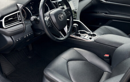 Toyota Camry, 2020 год, 3 150 000 рублей, 7 фотография
