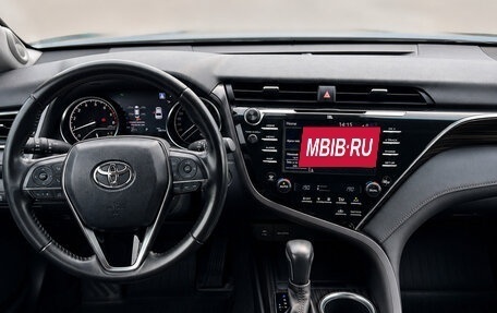 Toyota Camry, 2020 год, 3 150 000 рублей, 5 фотография