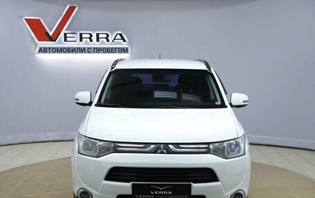 Mitsubishi Outlander III рестайлинг 3, 2013 год, 1 150 000 рублей, 2 фотография