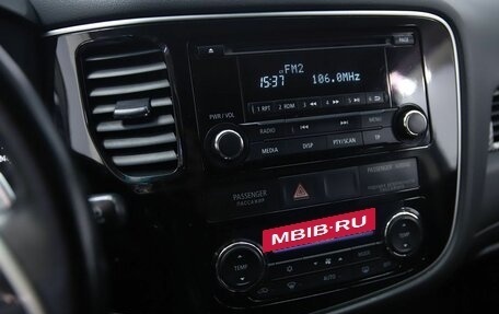 Mitsubishi Outlander III рестайлинг 3, 2013 год, 1 150 000 рублей, 12 фотография